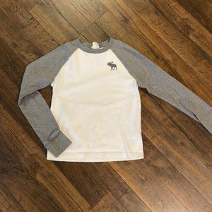 Abercrombie Kids long sleeve Tee